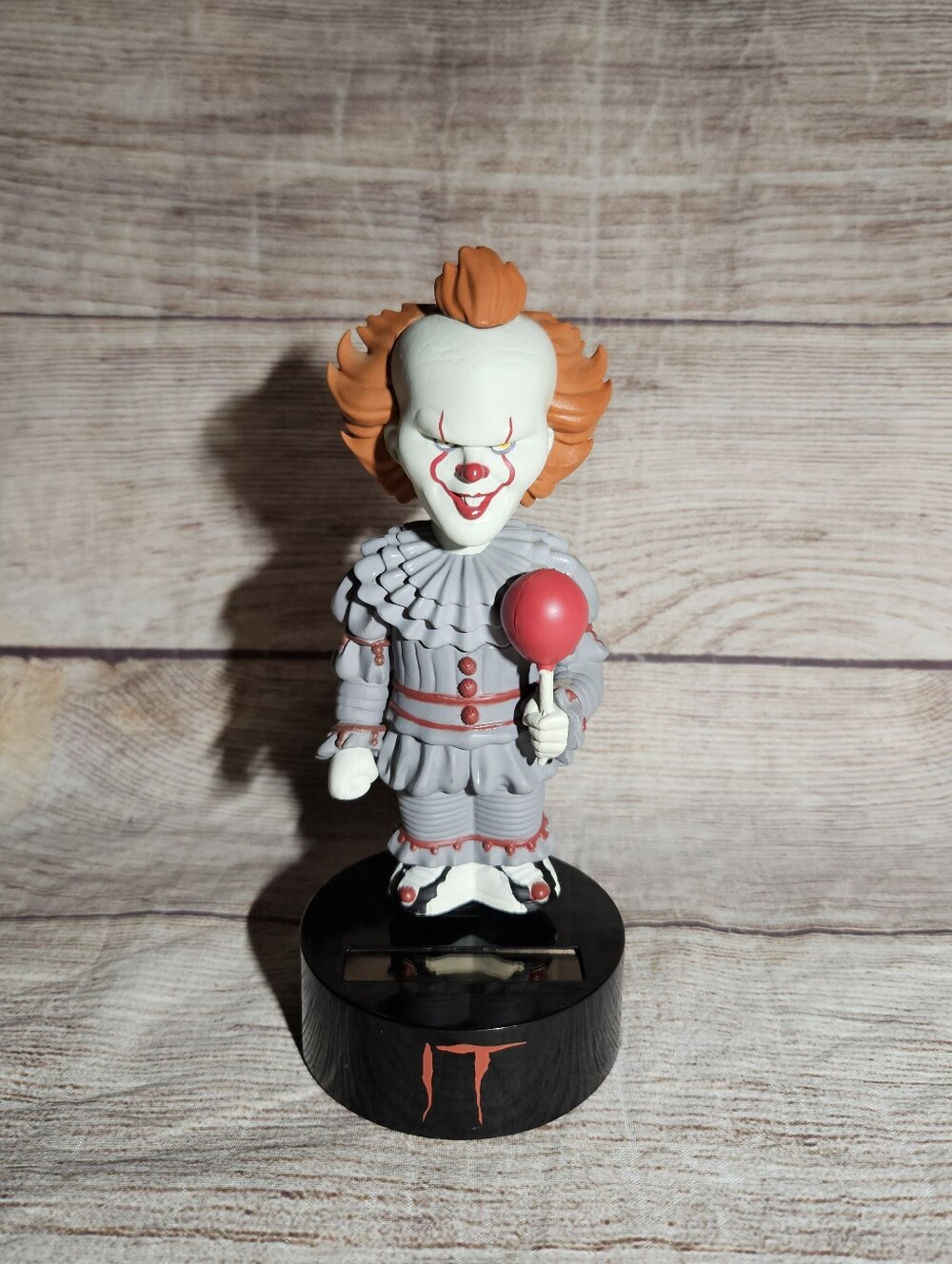 IT Pennywise horror solar powered bobble head figure